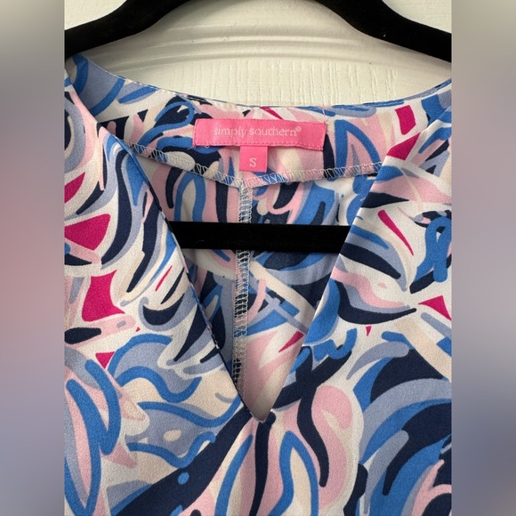 Simply Southern Palm Leaves Print Drape Blouse Blue - Picture 4 of 9